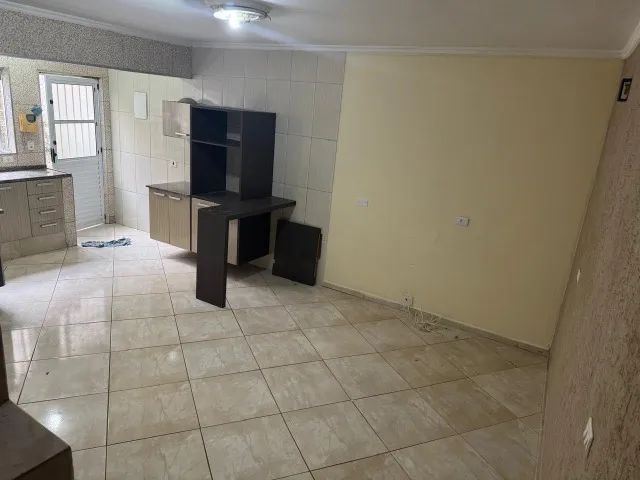 CASA À VENDA EM EXCELENTE LOCALIZAÇÃO - Foto 5