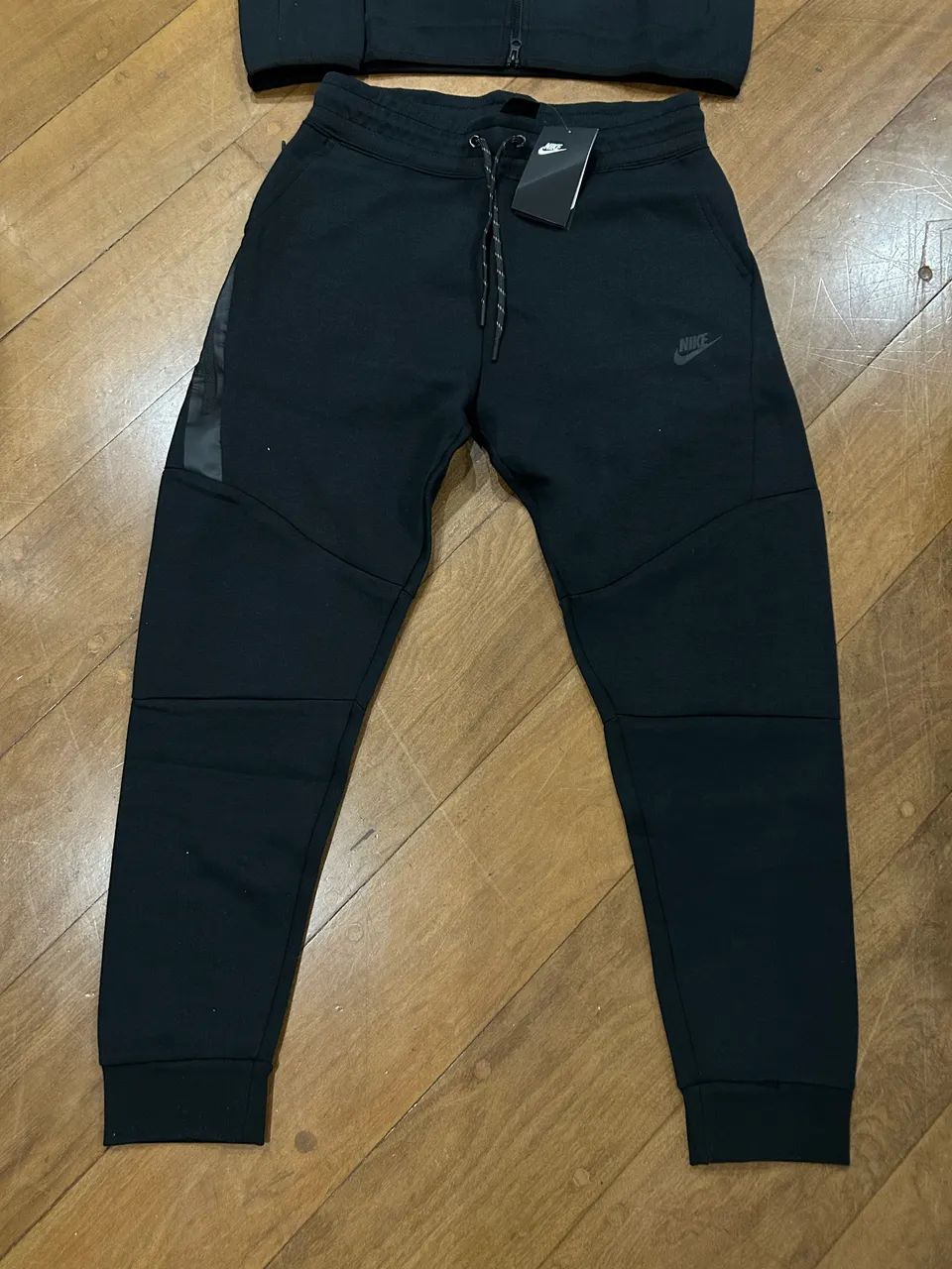 NIKE TECH FLEECE PRETO M - Foto 3