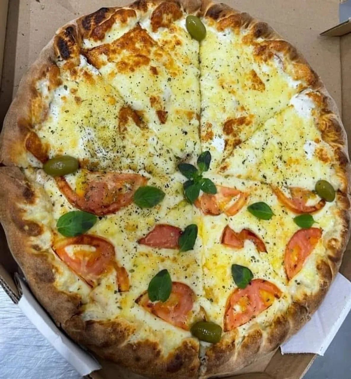 Contrata -se Pizzaiolo com experiência 