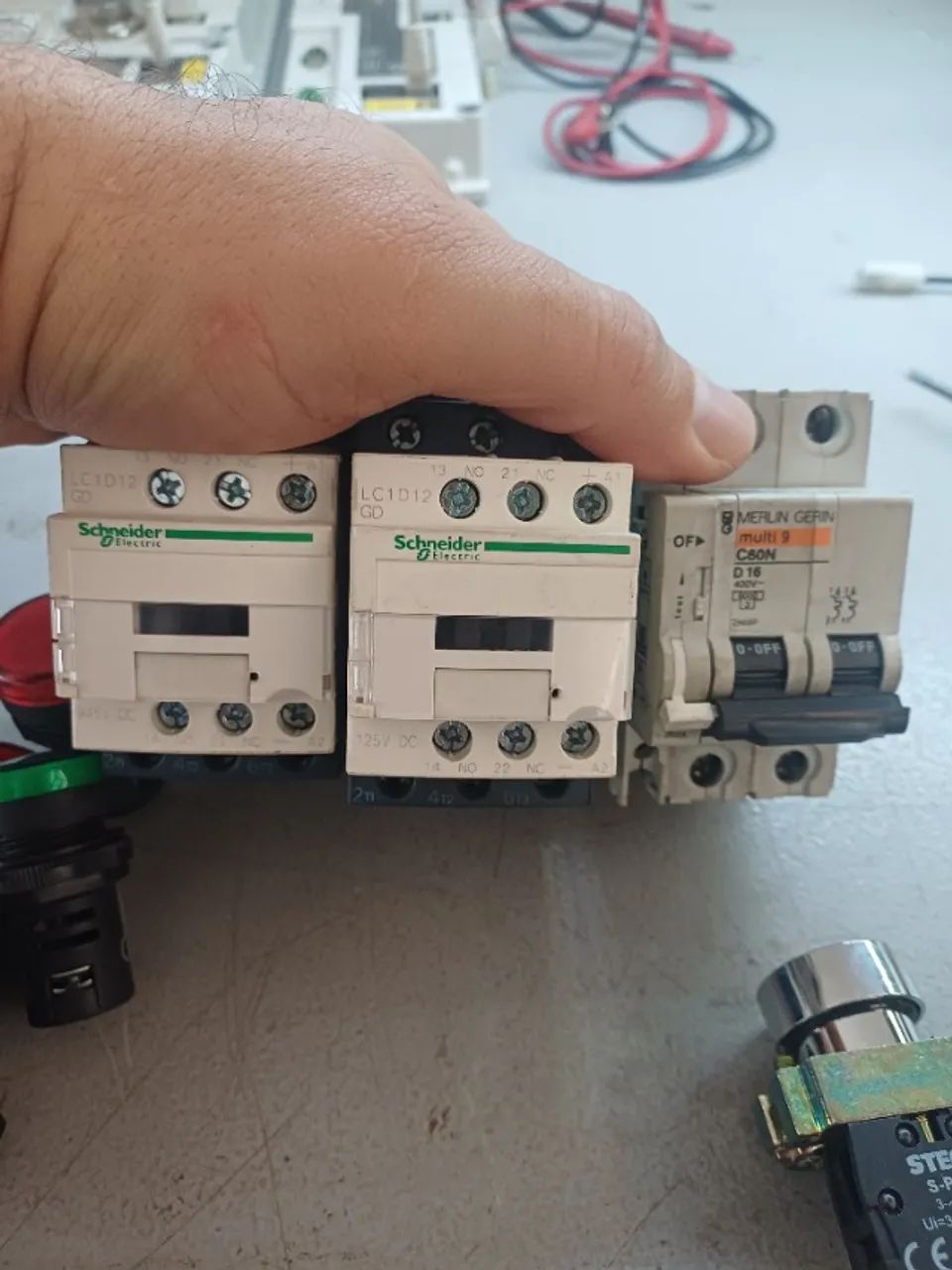 Componentes de proteção elétrica  - Foto 4