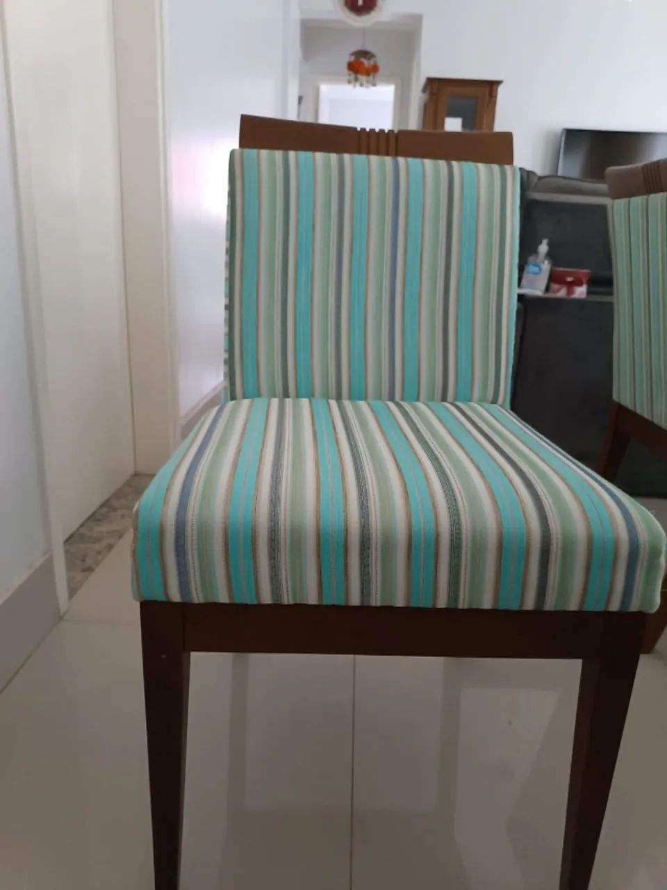 Mesa de Jantar - 8 cadeiras - Foto 3