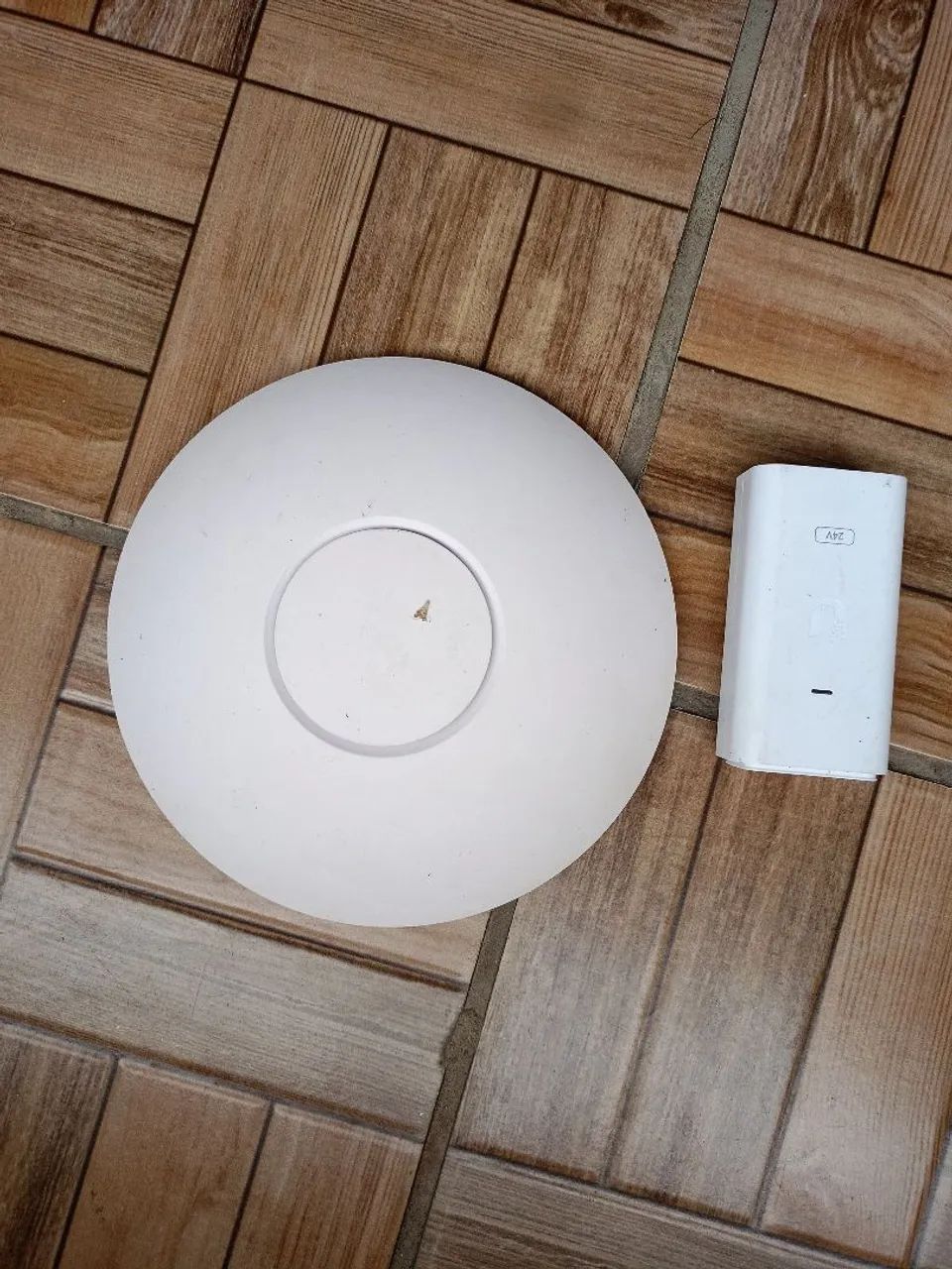 Access Point Ubiquiti UniFi UAP-AC-LR  - Foto 2