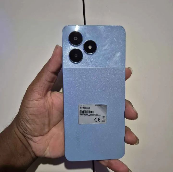 Realme note 50