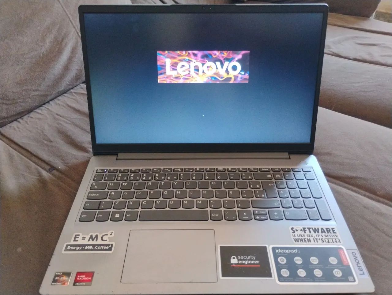 Notebook excelente para trabalhar e gamers - Foto 3