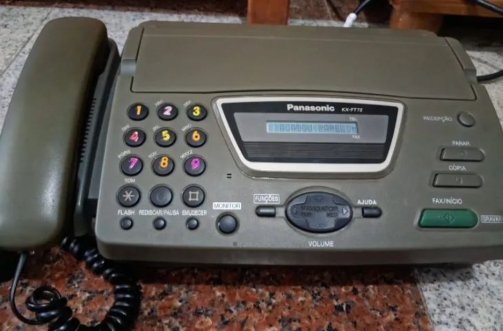Aparelho retrô de Fax Panasonic KX-FT72 com manual