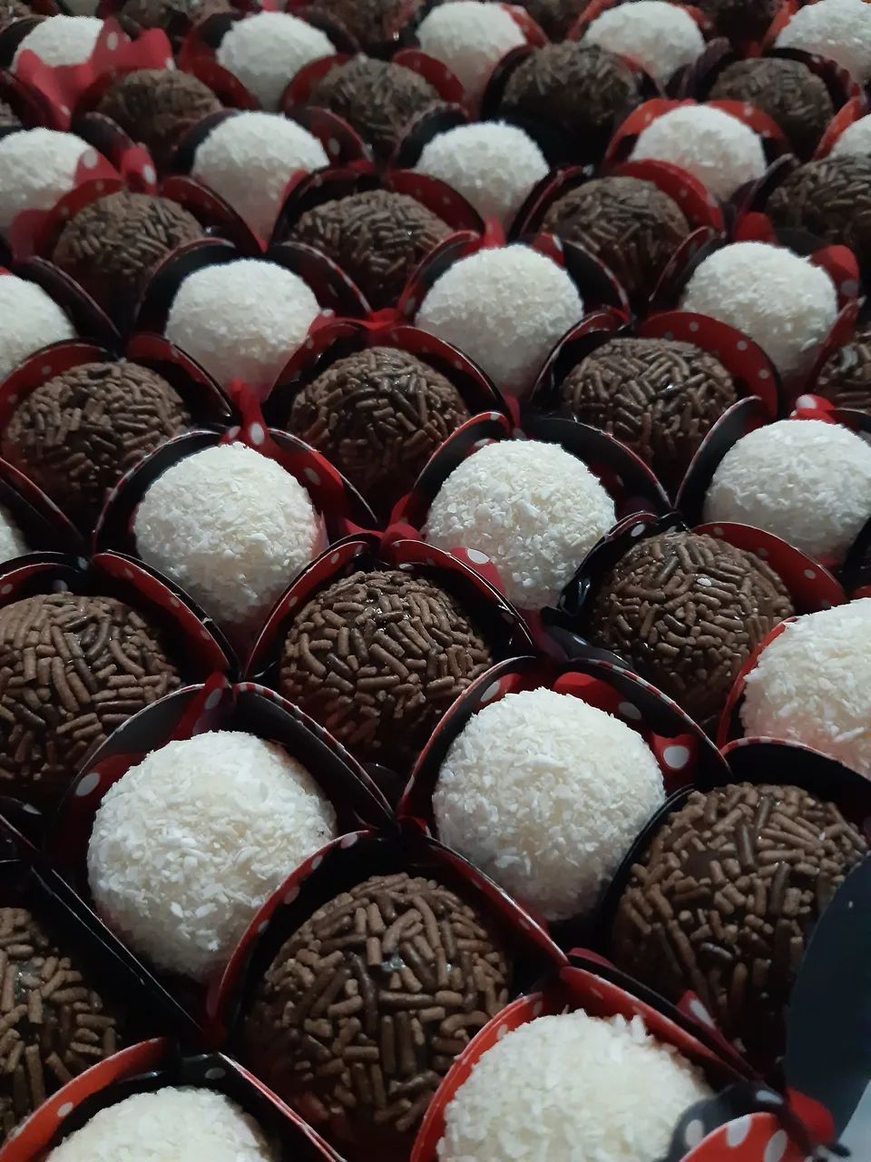 Cento de brigadeiro tradicional 
