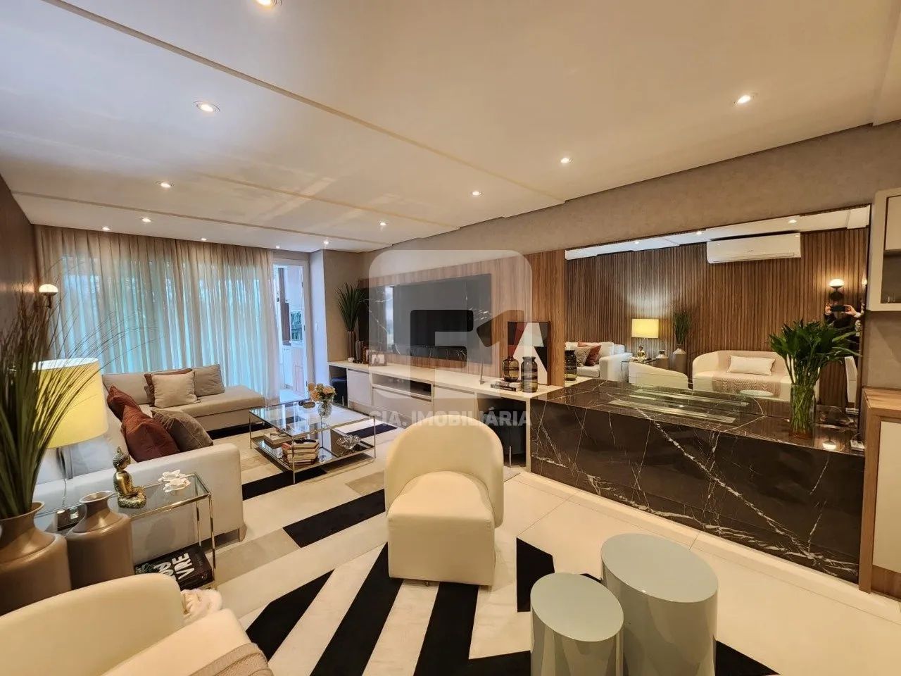 Apartamento de 3 suítes à venda na Agronômica - Foto 4
