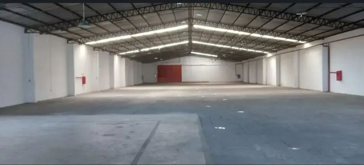 ALUGO GALPÃO PROXIMO A PONTA NEGRA COM HABITE-SE E AVCB DE 2000 M2 - Foto 5