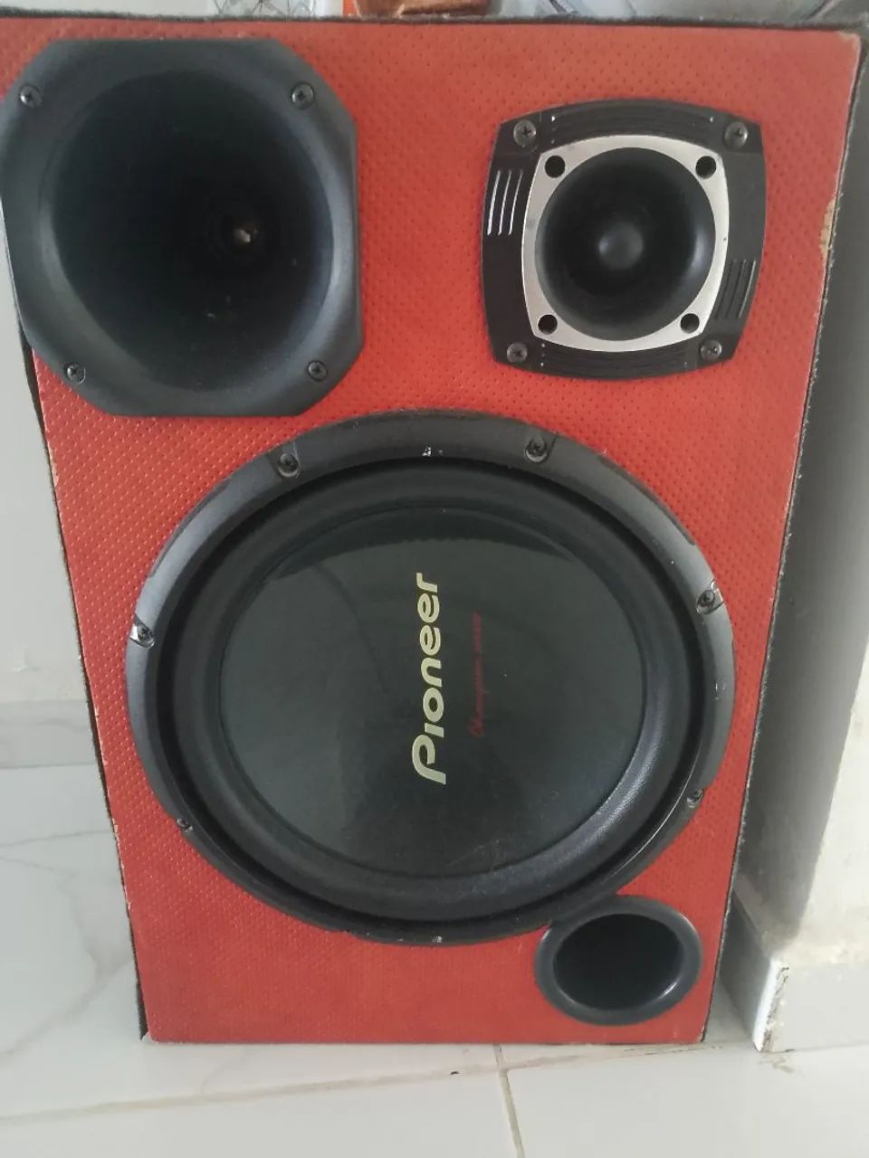 Vendo caixa de som trio funcionando perfeitamente 
