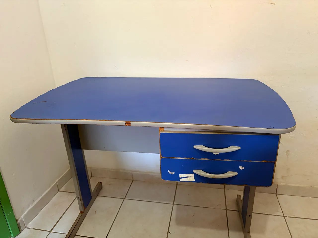 Vendo escrivaninha  - Foto 2