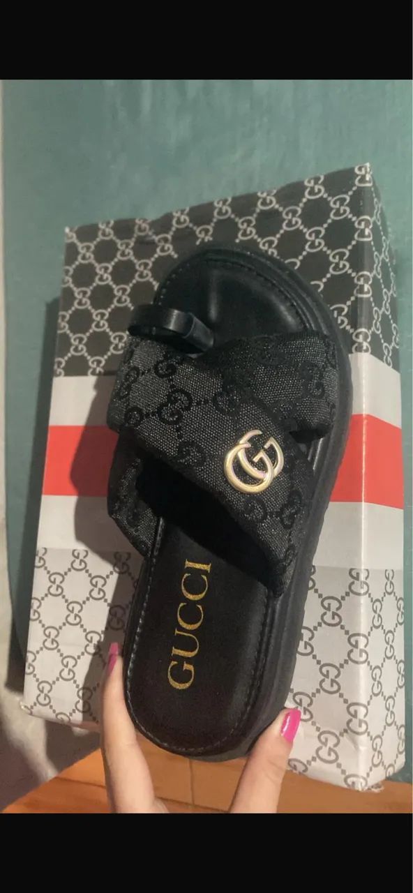 Vendi chinela da Gucci feminina 