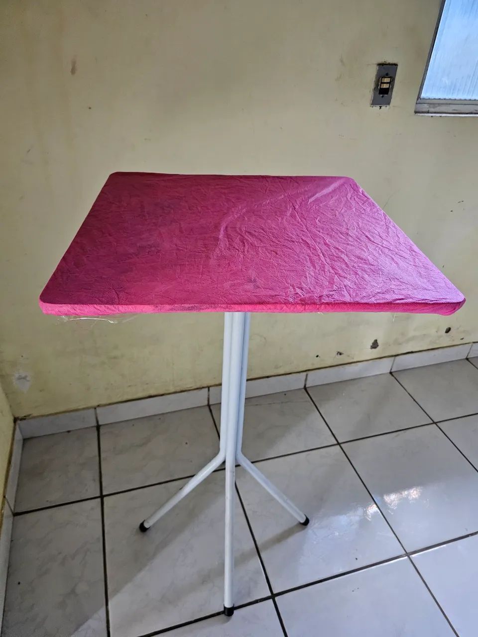 Mesa de alta de bar 