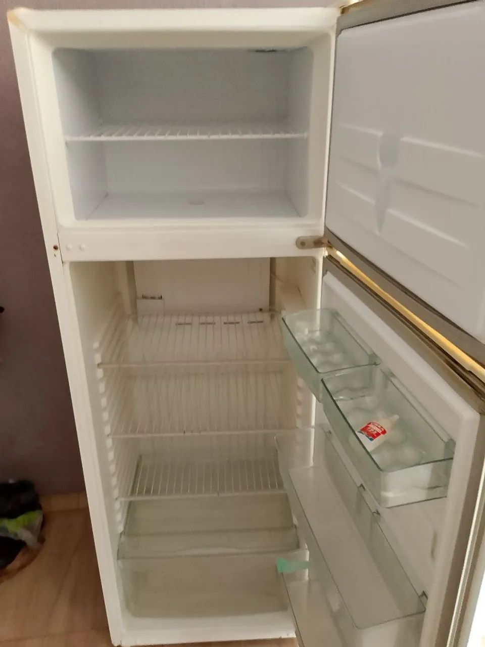 Vendo geladeira duplex marca Consul  - Foto 4