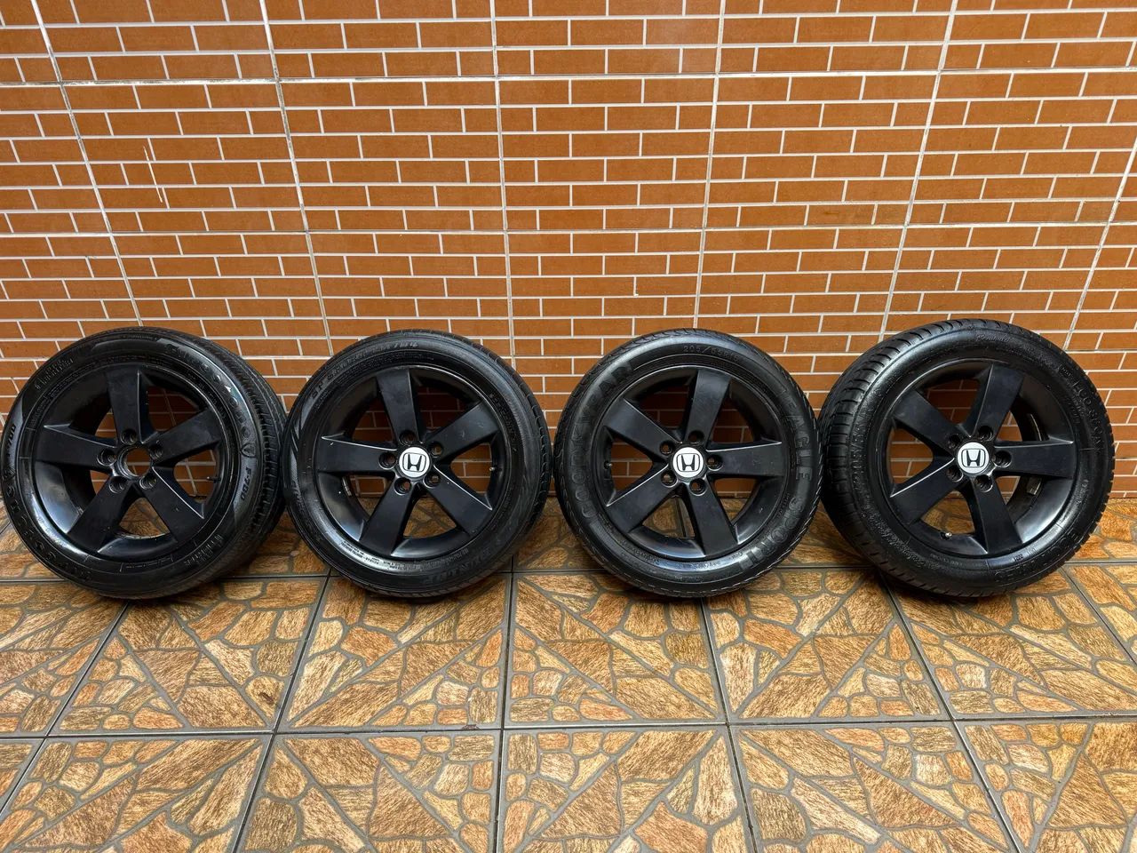 Rodas Aro 16 com pneus