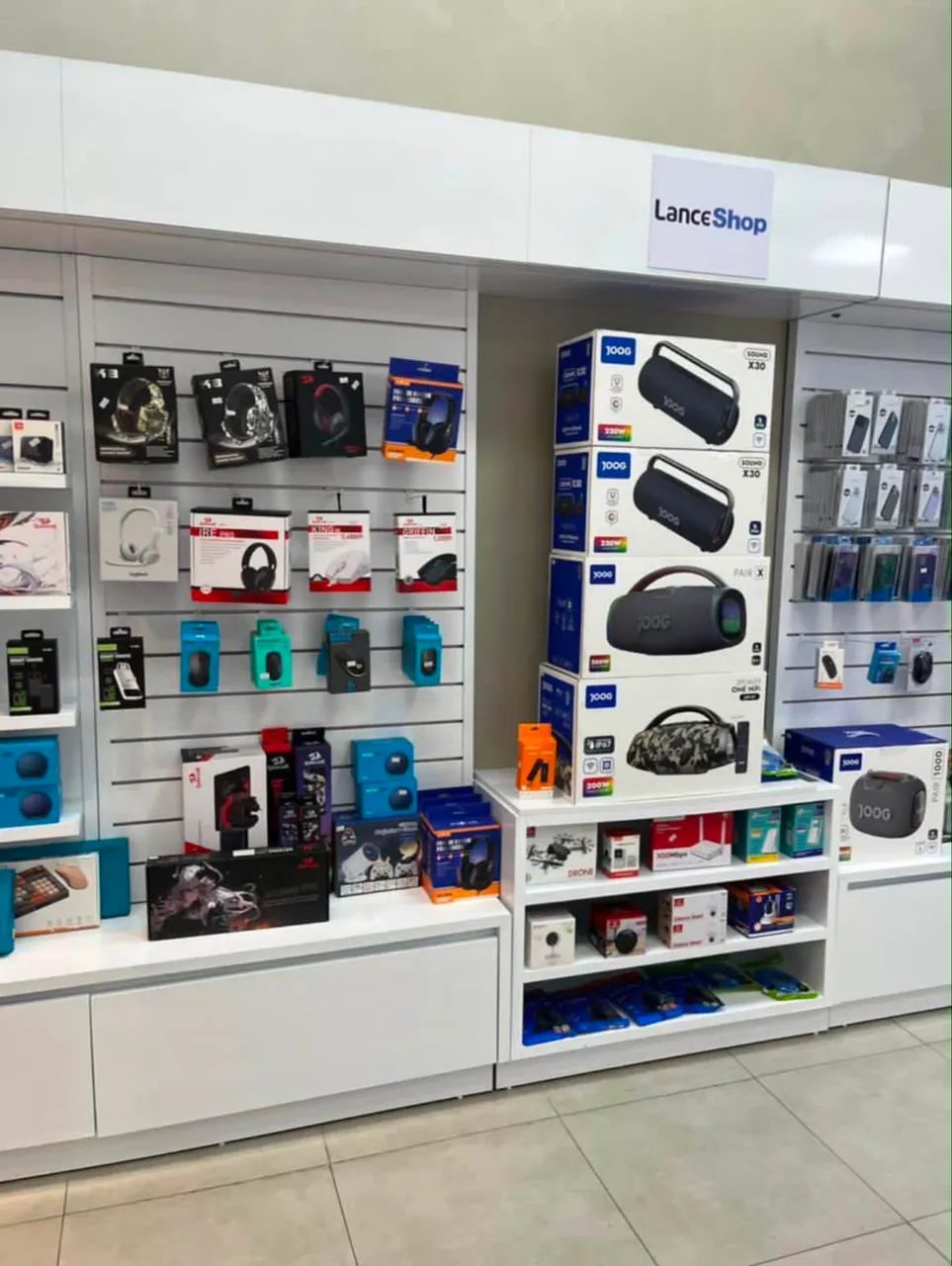 Móveis para Loja de eletrônicos completa - Balcão e prateleiras  - Foto 5