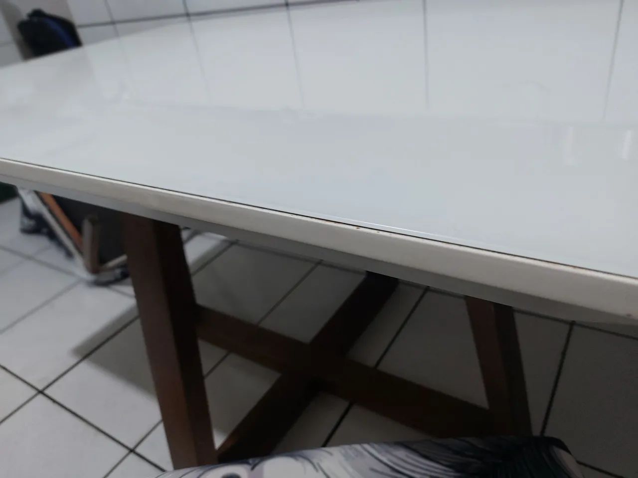 Vendo uma mesa de laca com 4 cadeiras  - Foto 5