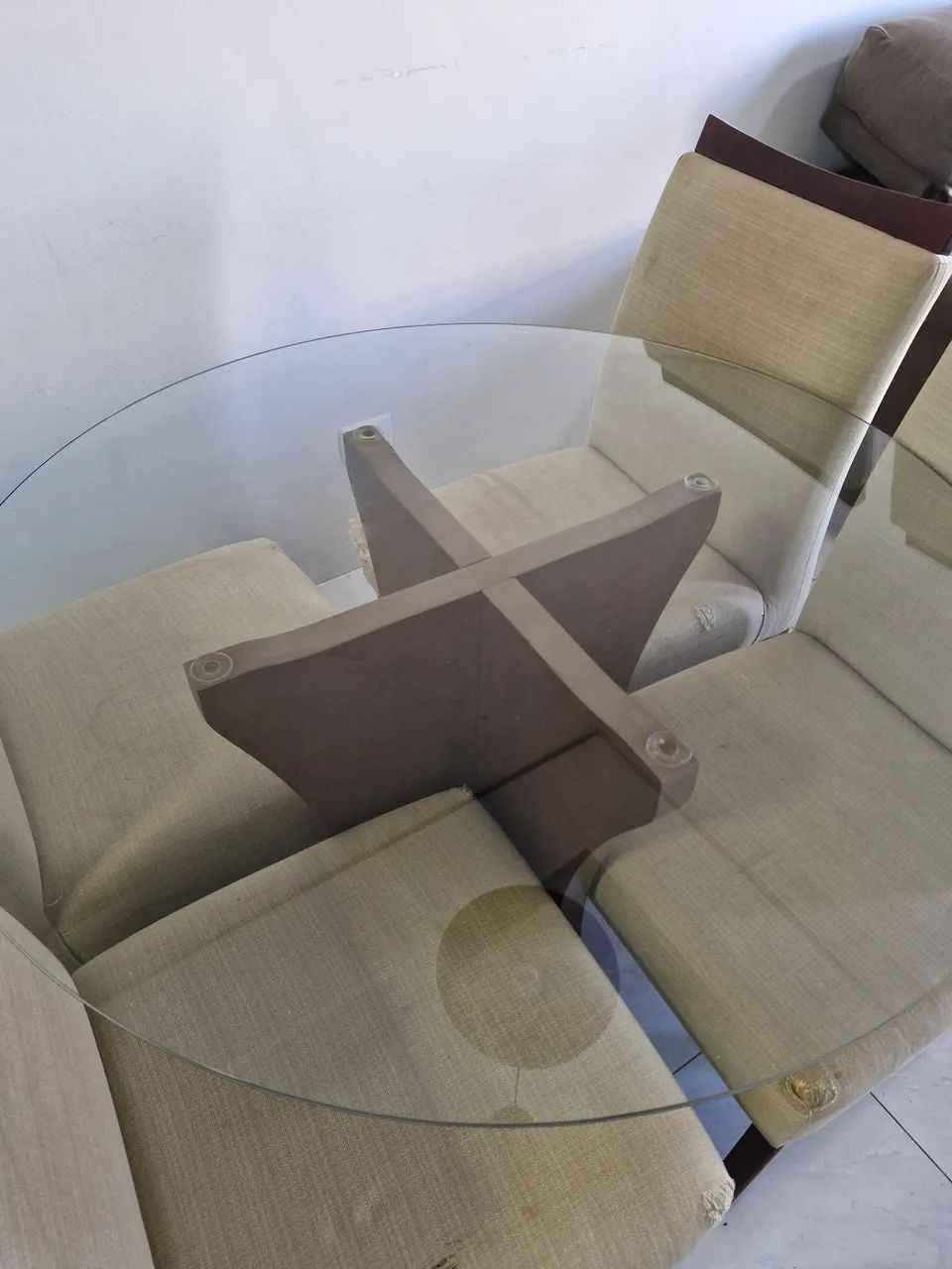 Conjunto mesa de jantar e 4 cadeiras - Foto 2