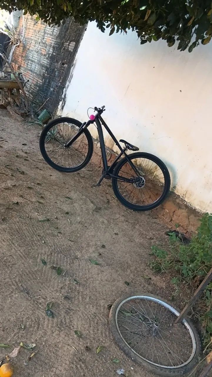 No precinho 