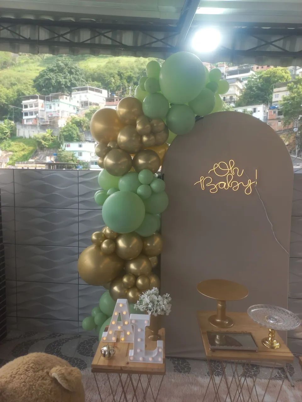 Procuro pessoa que saiba fazer arco de bolas