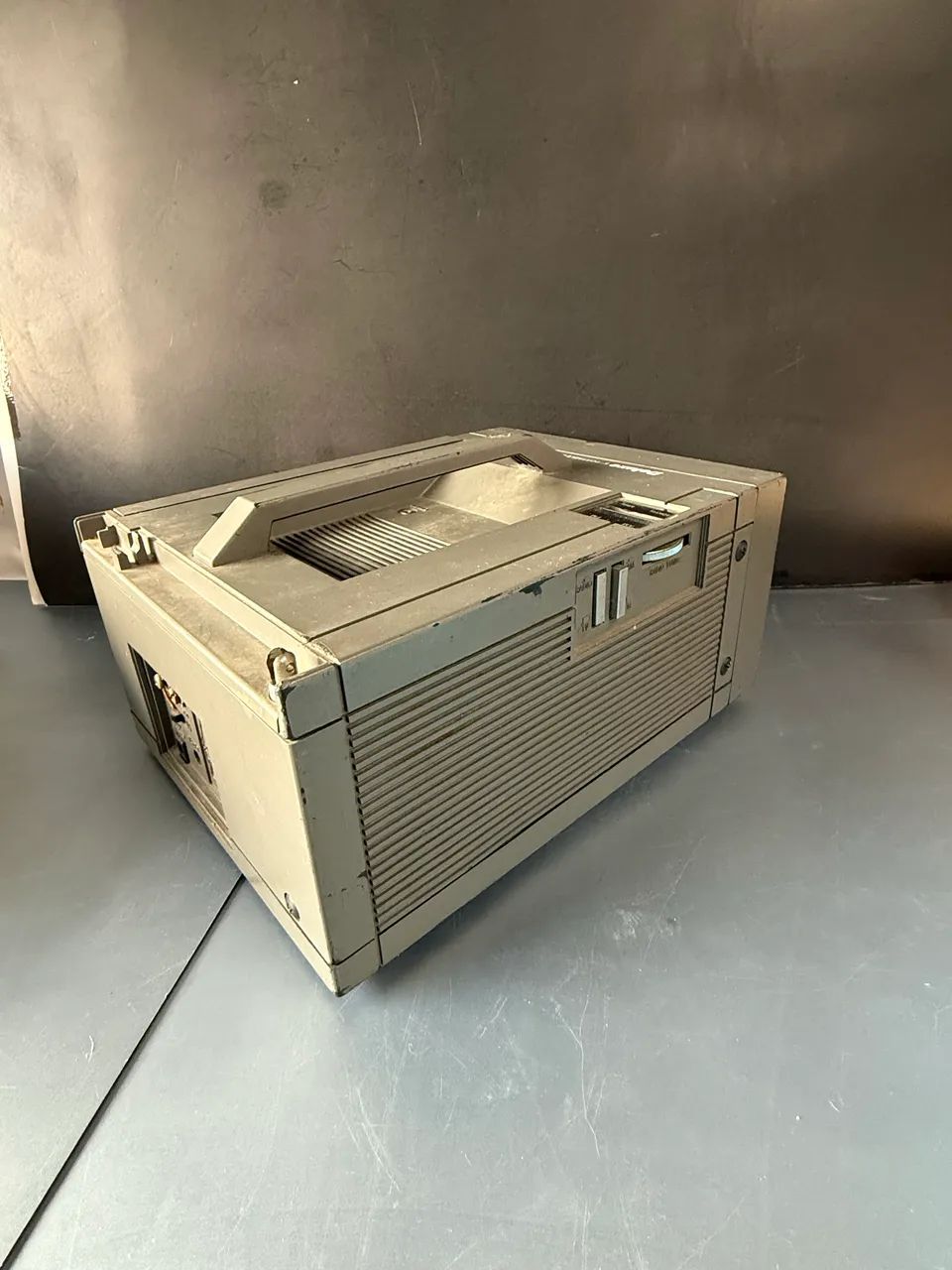 Mini televisor anos 80 Deluxe funciona mas não tem cabo  - Foto 5