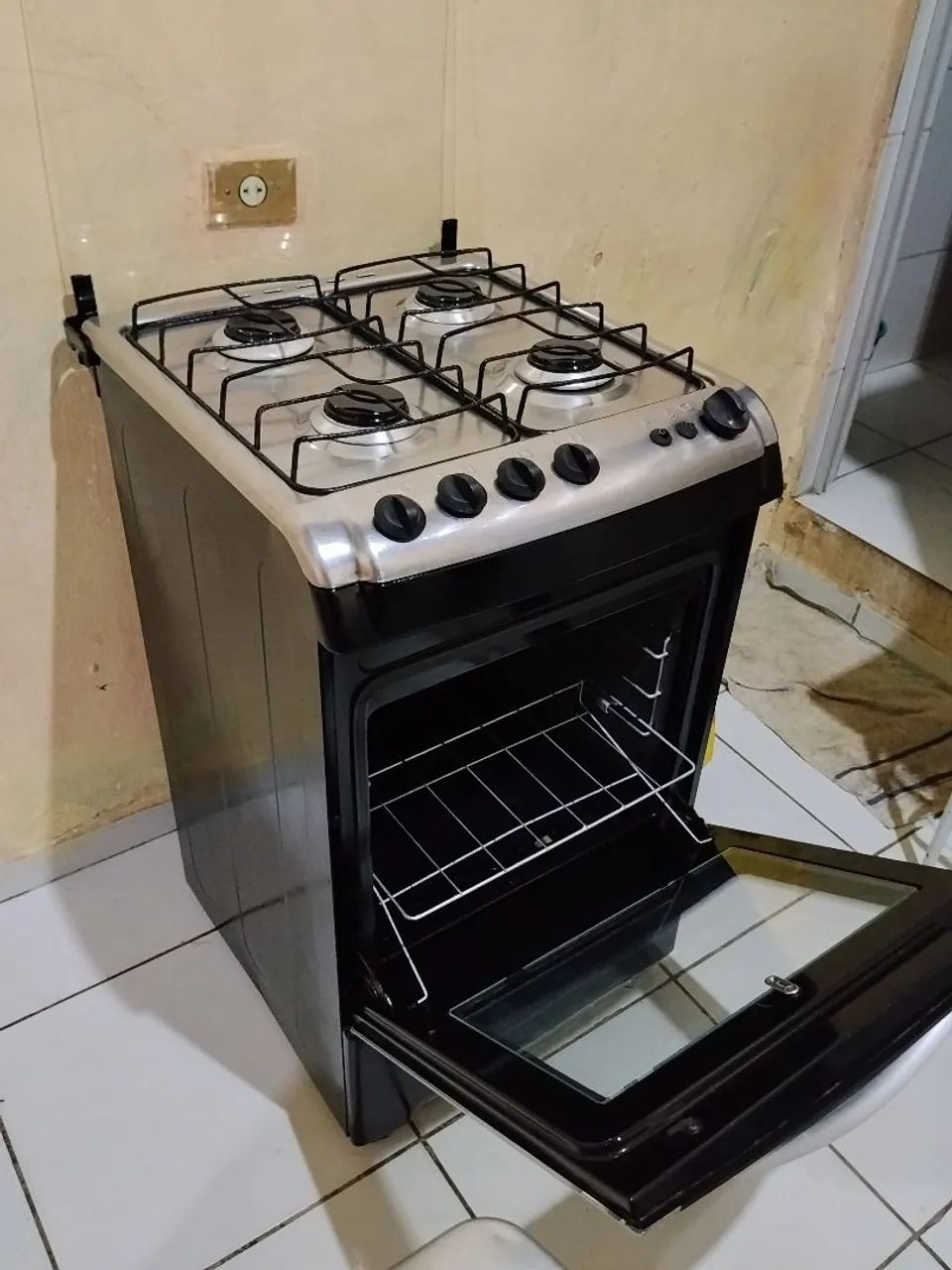 Fogão Eletrolux 4 bocas  - Foto 5