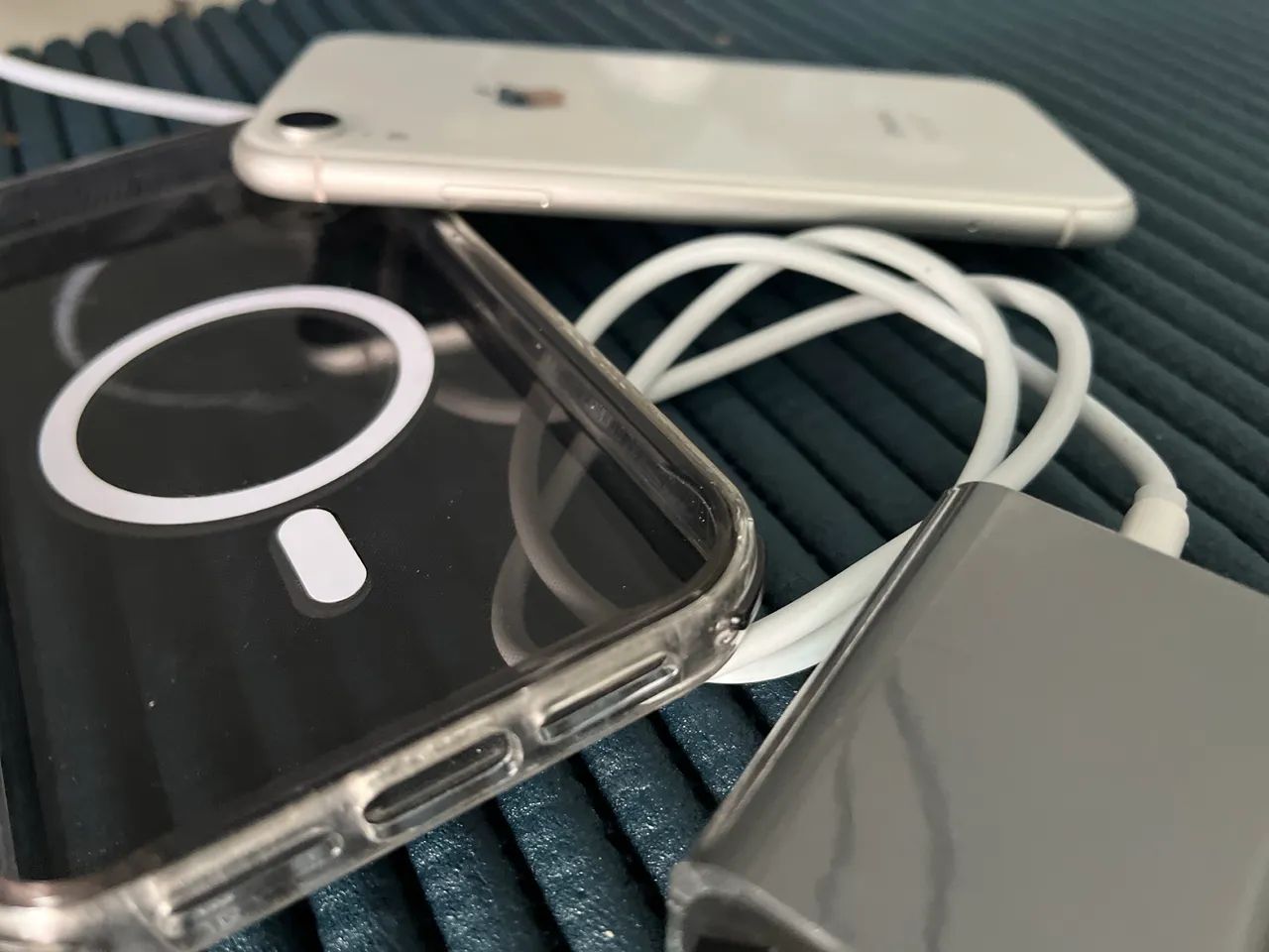 Venda aparelho iPhone XR 64g 
