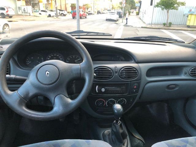 Renault Megane 1.6 8 Válvulas Direção Hidráulica 2000 - Foto 3
