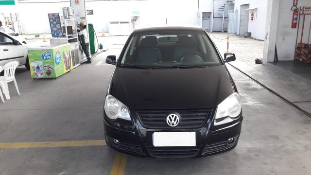 Polo sedan 2009 1.6 super conservado - Foto 2