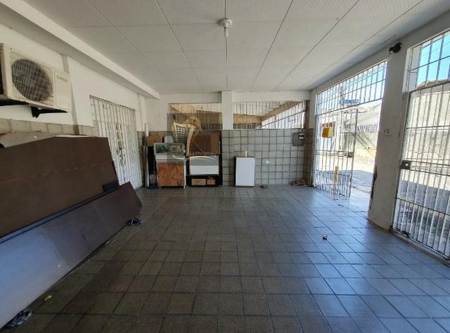 Excelente Casa Localizada no Ipsep, com 2 pavimentos, contendo 4 Quartos e 2 WC - Foto 16