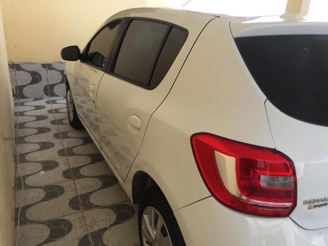 Sandero 2016 - Completo, Revisado, Higienizado e Tanque Cheio - Foto 4