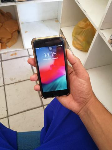 Vendo ou Troco iPhone 8 torna de 400 da minha parte - Foto 5