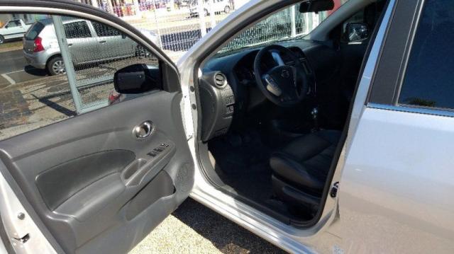 NISSAN VERSA SL 1.6 16V CVT FLEXSTART Prata 2017/2018 - Foto 5