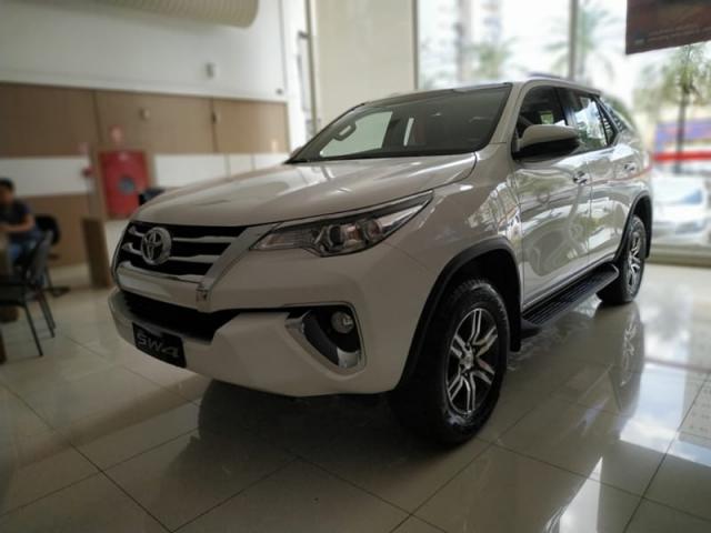 TOYOTA SW4 FFV 4X2 SRV AT 7S 19/20 - Foto 9