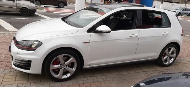 Golf GTi com teto solar e baixa KM confira - Foto 3