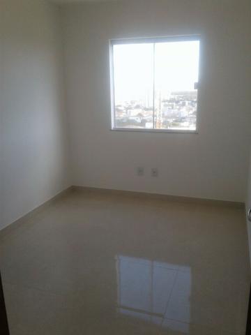 Alugo Apartamento 2 quartos sendo uma suíte 2 vagas de garagem em condomínio fechado - Foto 12