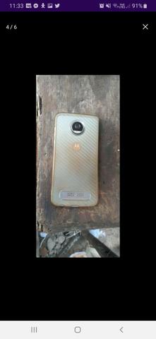 Moto z2 play .64.g 500 reais dispenso curioso!! - Foto 3