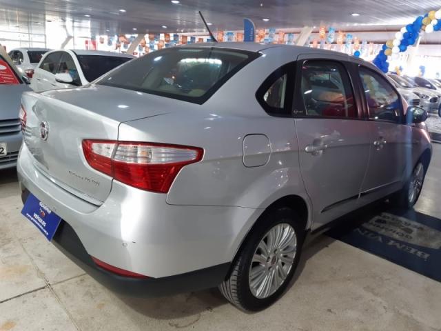 FIAT GRAND SIENA 1.6 MPI ESSENCE 16V 2013 - Foto 6