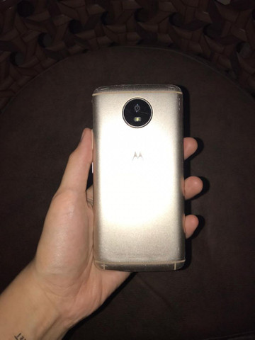 Vendo moto G5S em perfeito estado