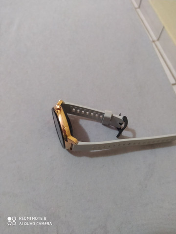 Smartwatch L11 dourado novíssimo - Foto 4