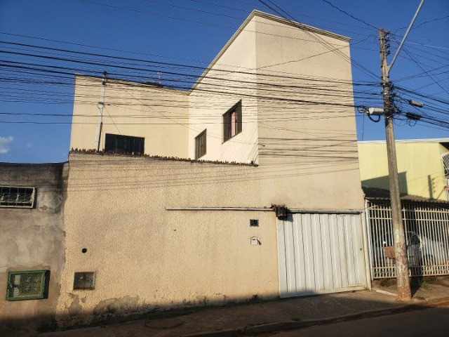 Samuel Pereira oferece: Sobrado AR 06 Sobradinho II Aceita Financiamento