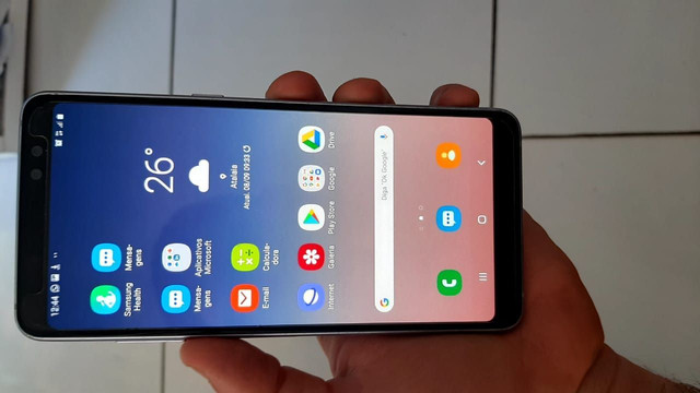 Celular Galaxy A8 PLUS 64GB e 4GB TOP!