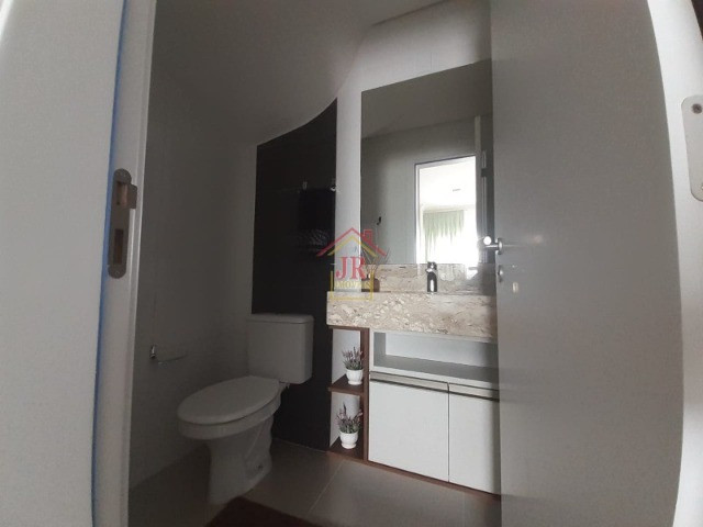 Lindo Apartamento duplex com 03 dormitórios sendo 02 suítes, um bwc, sala e cozinha ,