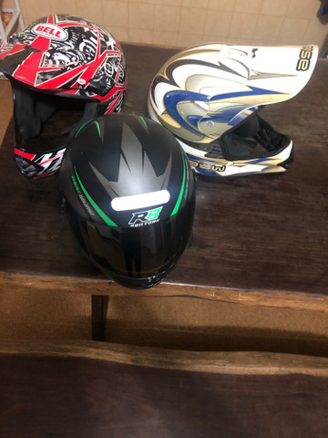 Capacetes moto