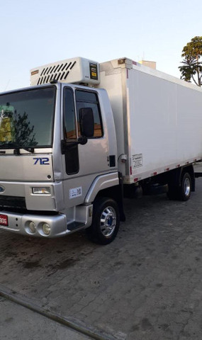 Ford cargo 712