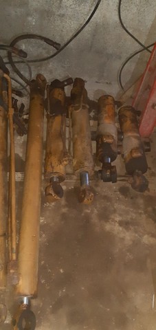 Pistão hidráulico para 580h
