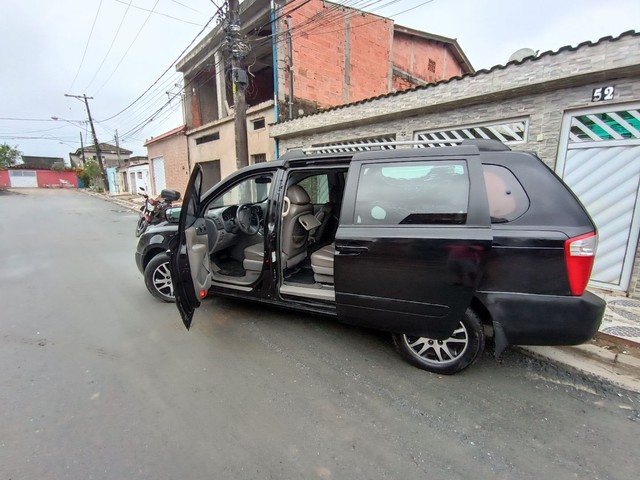 Kia carnival 2008 