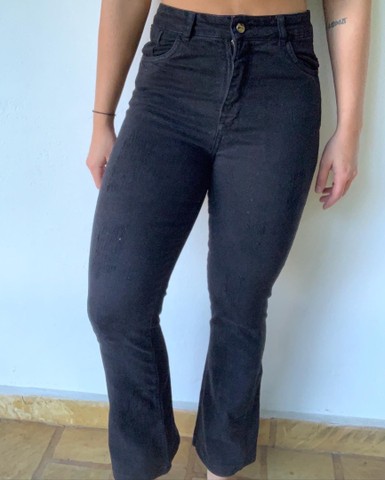 Calça jeans flare preta - Foto 3