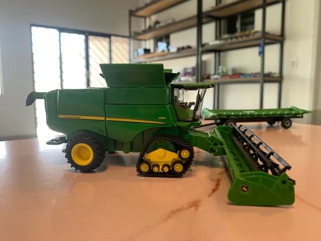 Miniatura colheitadeira John Deere S690 tracked 1/64 - Foto 4