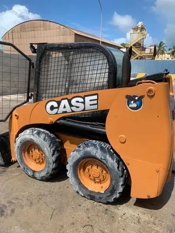Mini Pá Carregadeira Case SR150 2016