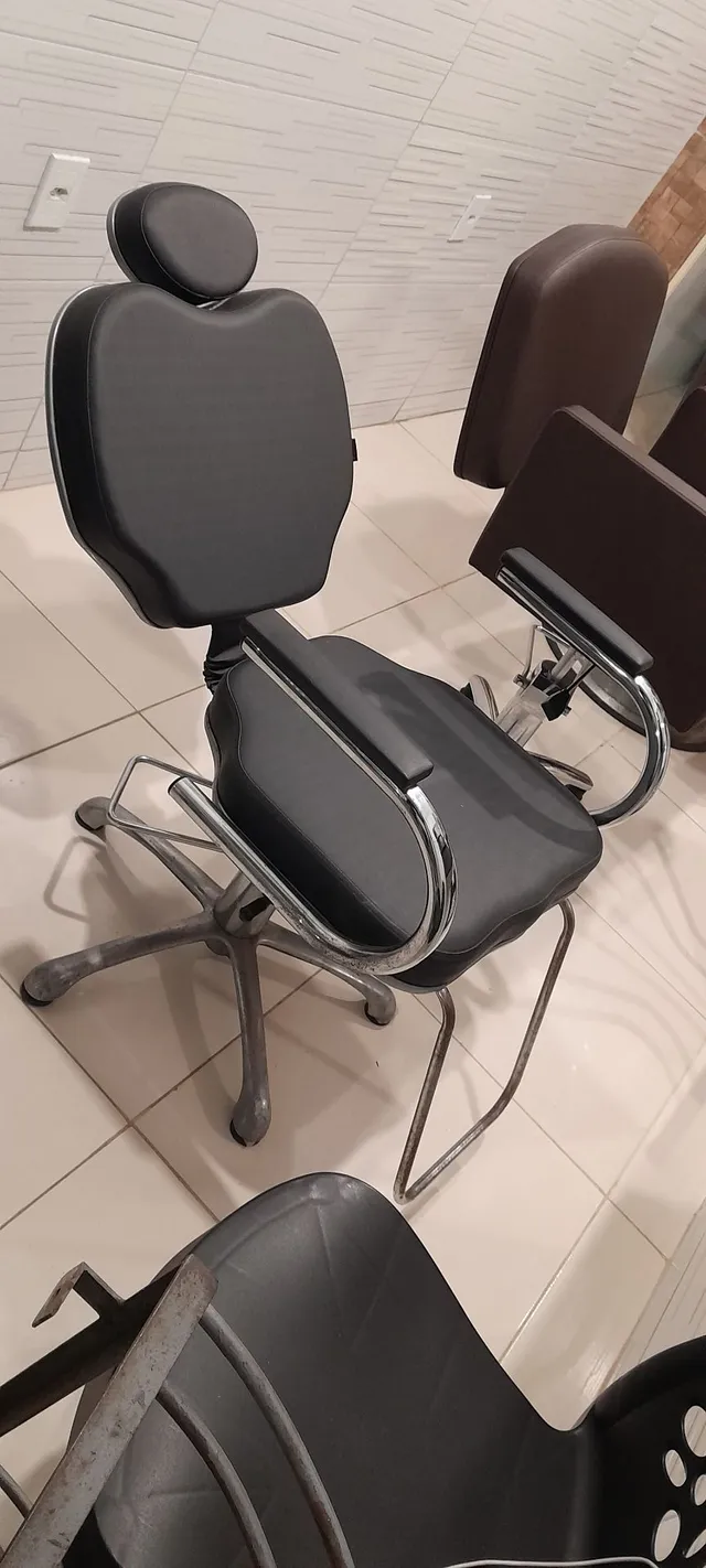 Cadeira Reclinável Tissot Para Salão Barbearia - Terra Santa